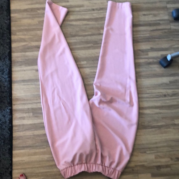Pink pants - Picture 2 of 2